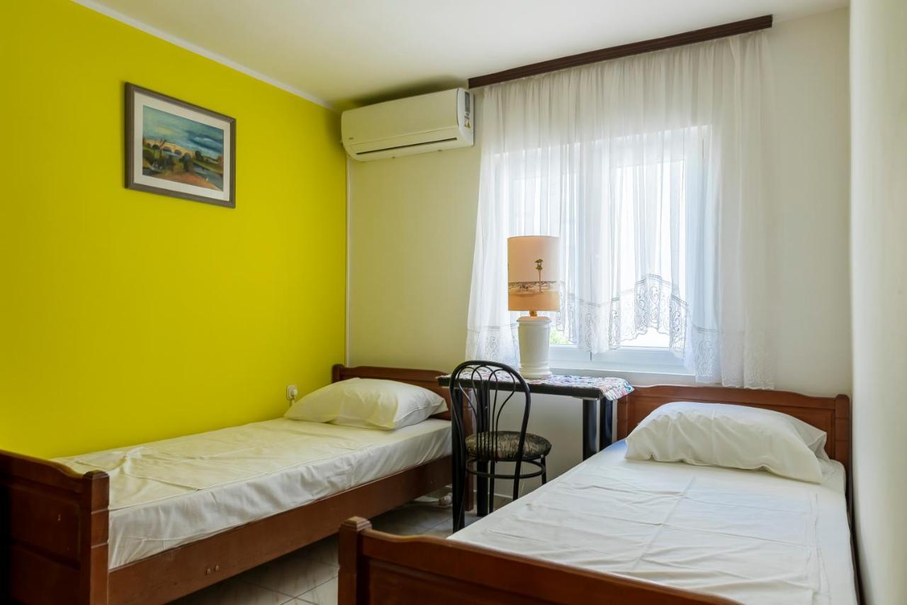 Apartments Mikulic Rogoznica  Exterior photo